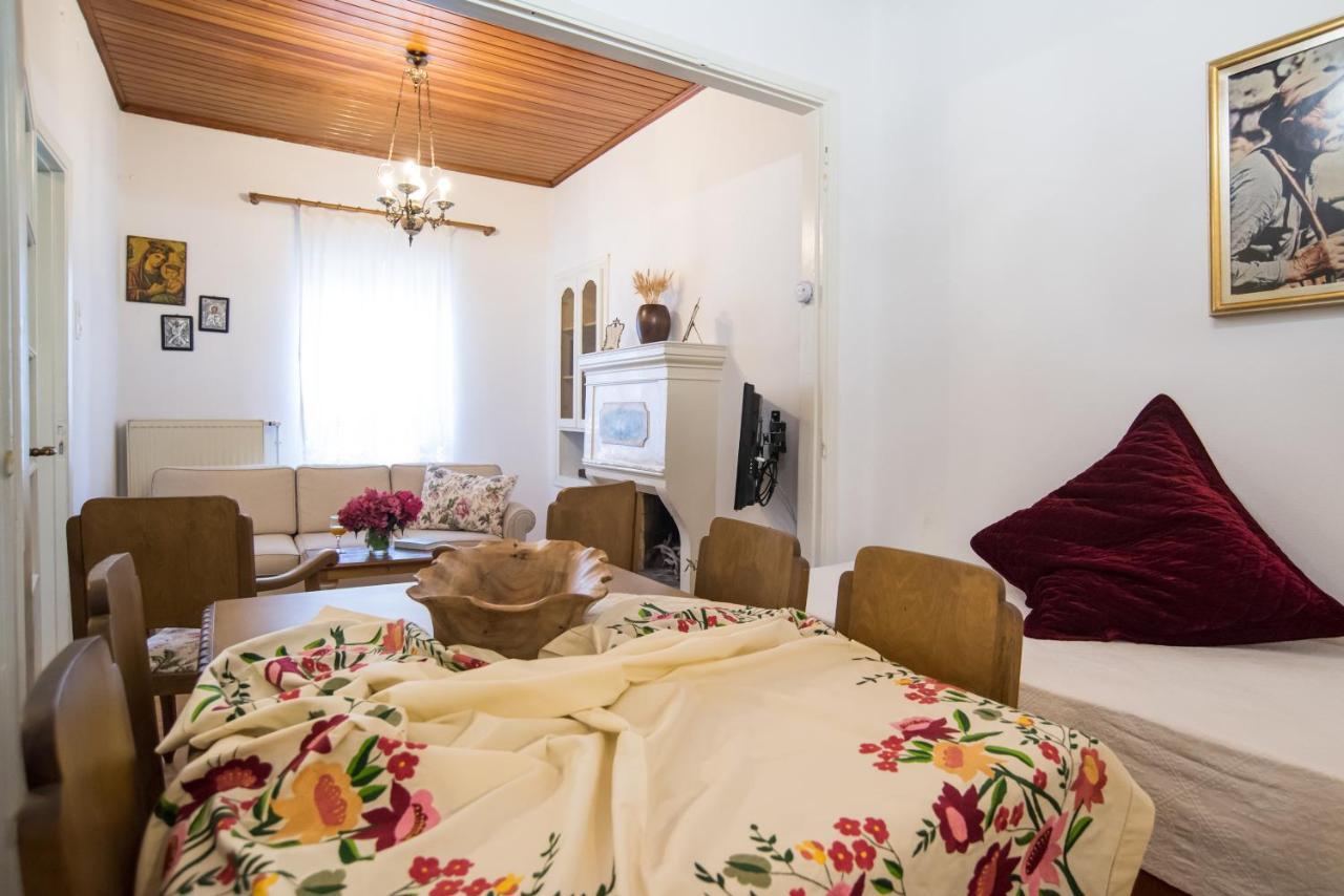 Guesthouse Simou With View 3 Bedrooms Arachova Exteriör bild